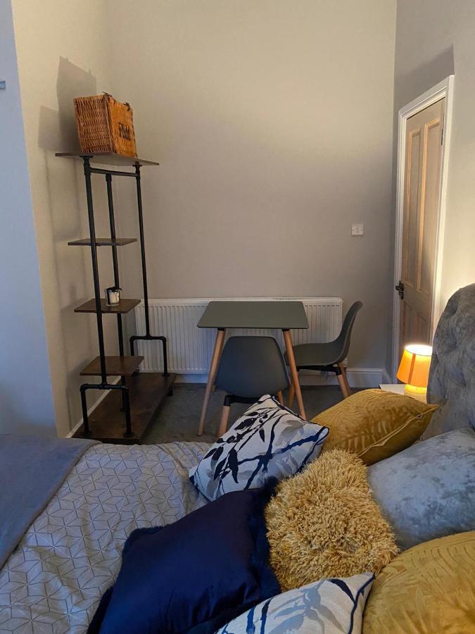 Cambridge Villas Private Studio ลิธึม เซนต์ แอนน์ส ภายนอก รูปภาพ